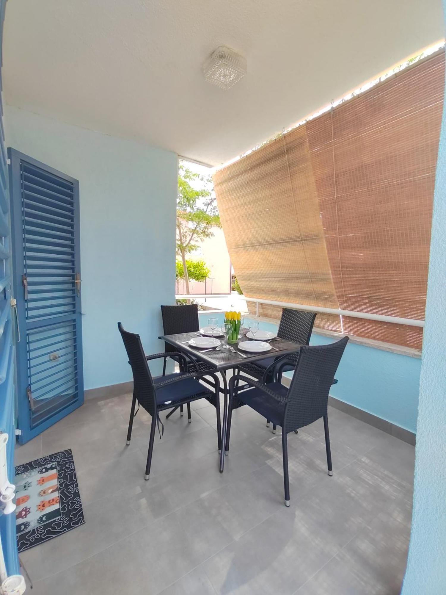 Apartman Karmen Apartment Срима Екстериор снимка