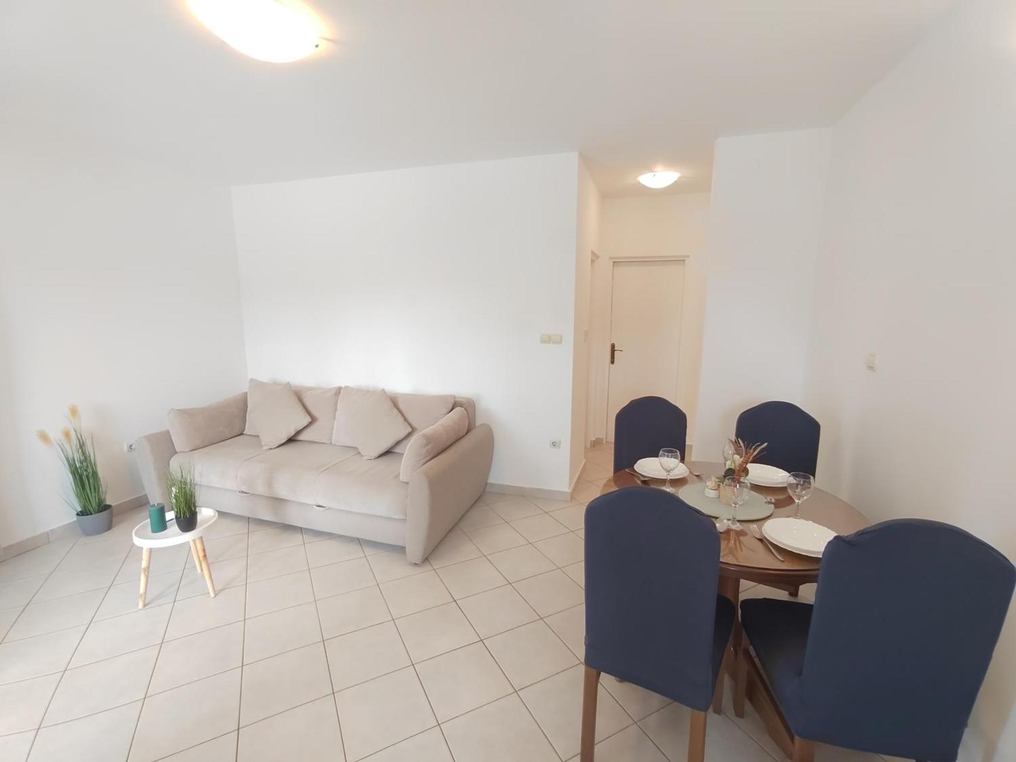Apartman Karmen Apartment Срима Екстериор снимка