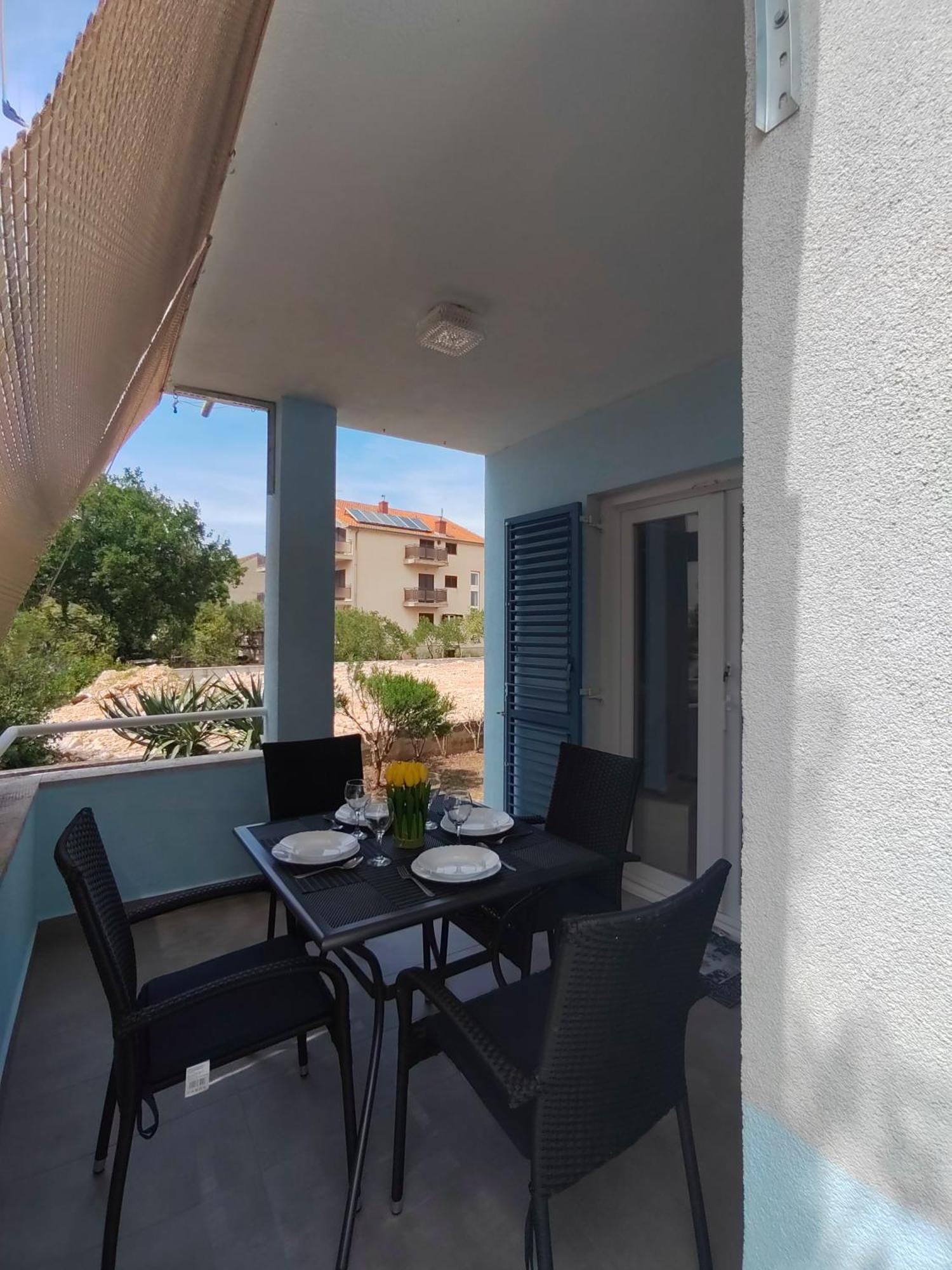 Apartman Karmen Apartment Срима Екстериор снимка