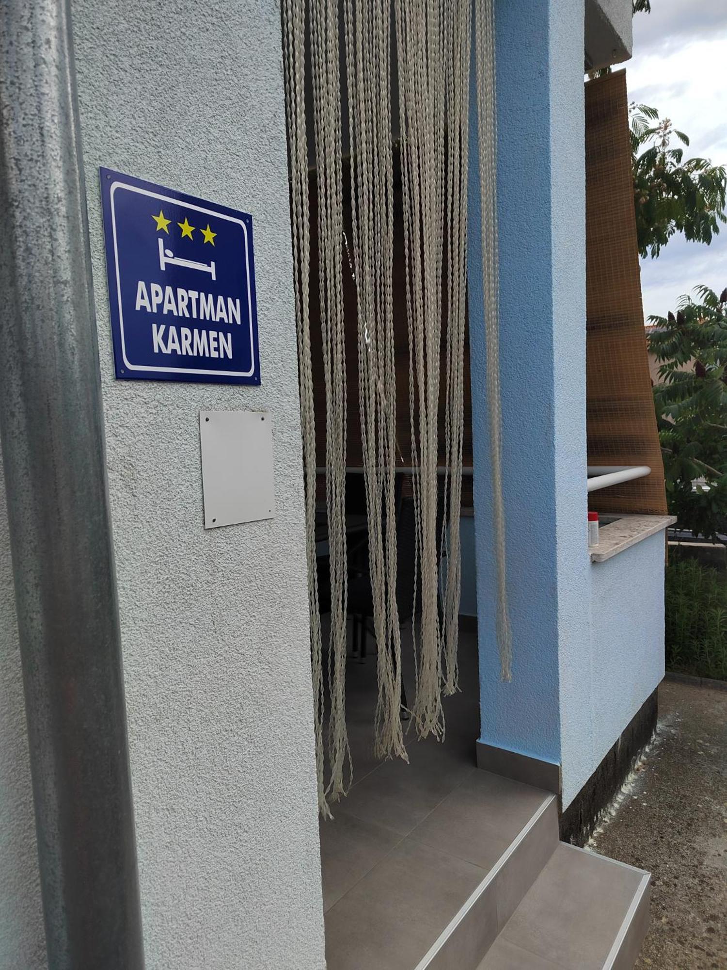 Apartman Karmen Apartment Срима Екстериор снимка